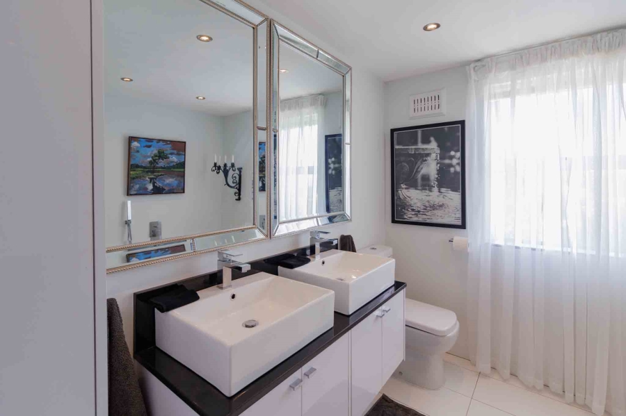 To Let 2 Bedroom Property for Rent in Tamboerskloof Western Cape